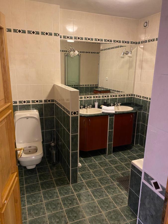 Sebivi Apartments Baroko & Family Poprad Extérieur photo